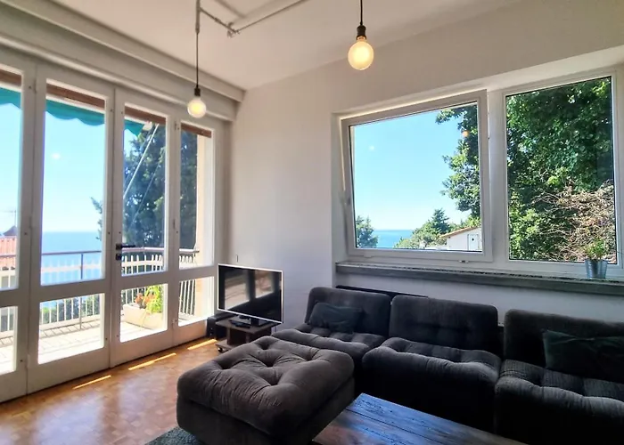 Sea Breeze - Barcola